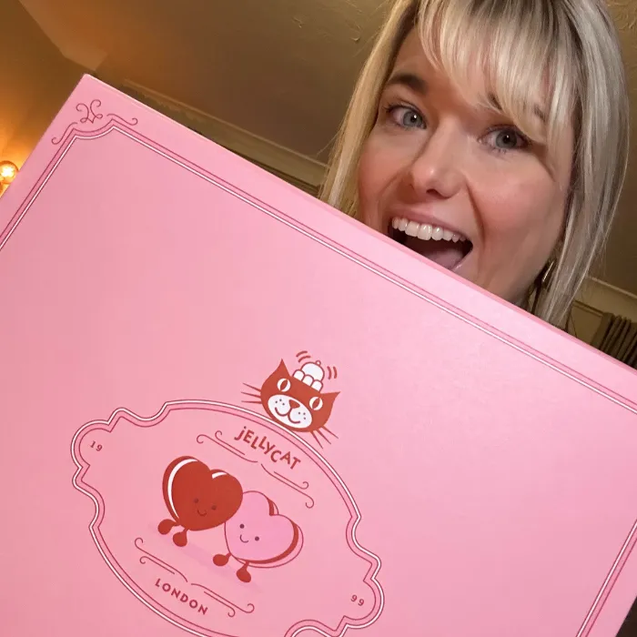 Jellycat sent me a beautiful Valentine’s PR box